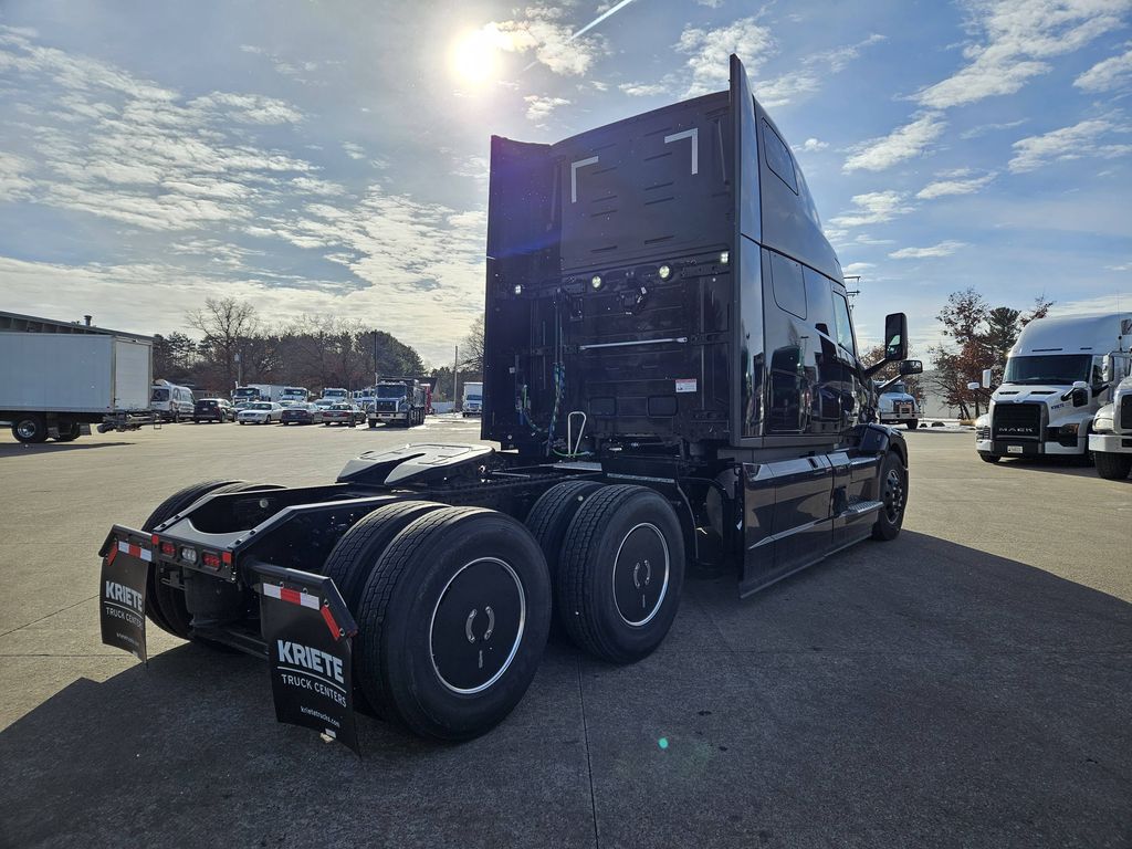 Slide images of 2026 MACK PIONEER 64T 76H