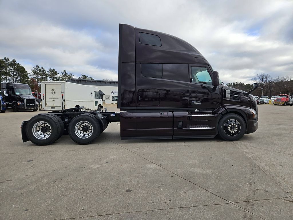 Slide images of 2026 MACK PIONEER 64T 76H