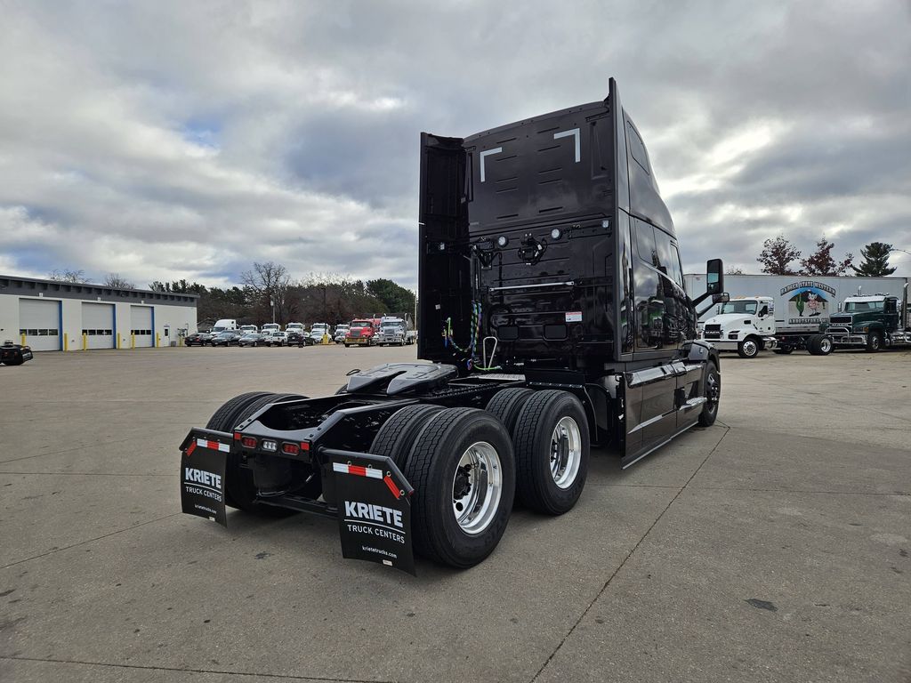 Slide images of 2026 MACK PIONEER 64T 76H