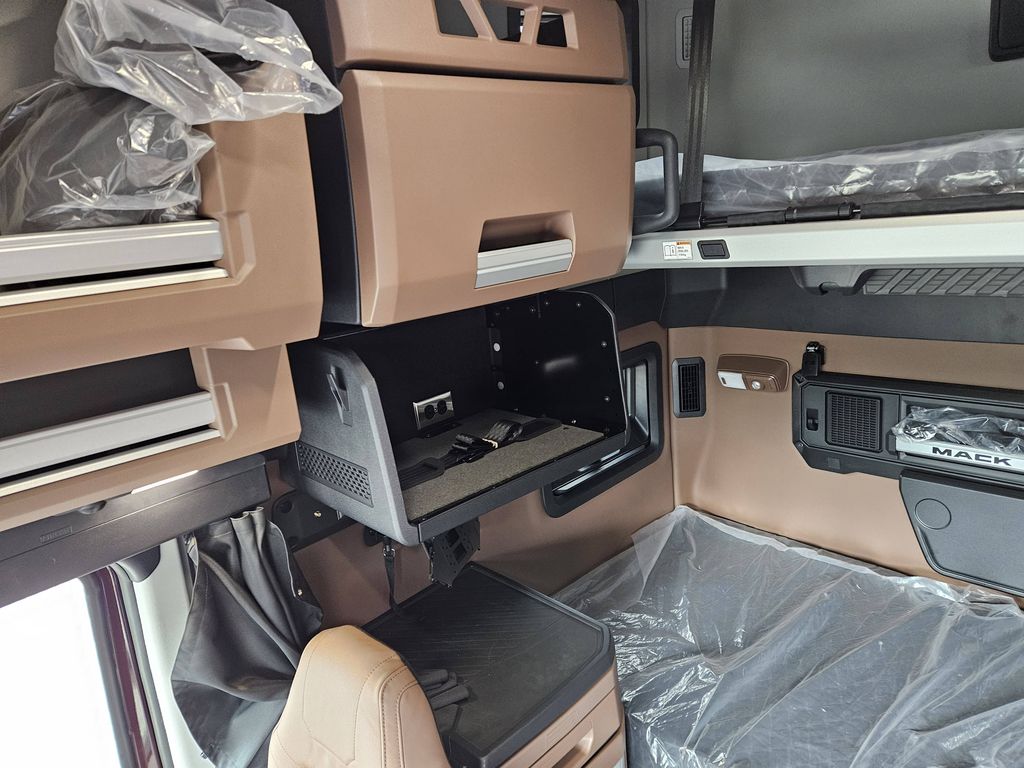 Slide images of 2026 MACK PIONEER 64T 76H