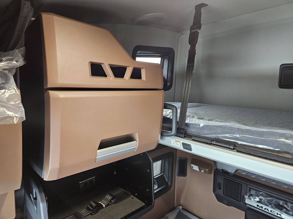 Slide images of 2026 MACK PIONEER 64T 76H