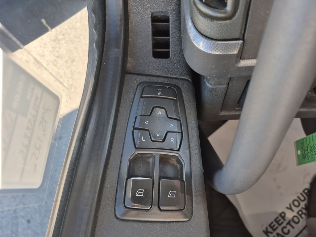 Slide images of 2021 VOLVO VNR64T300