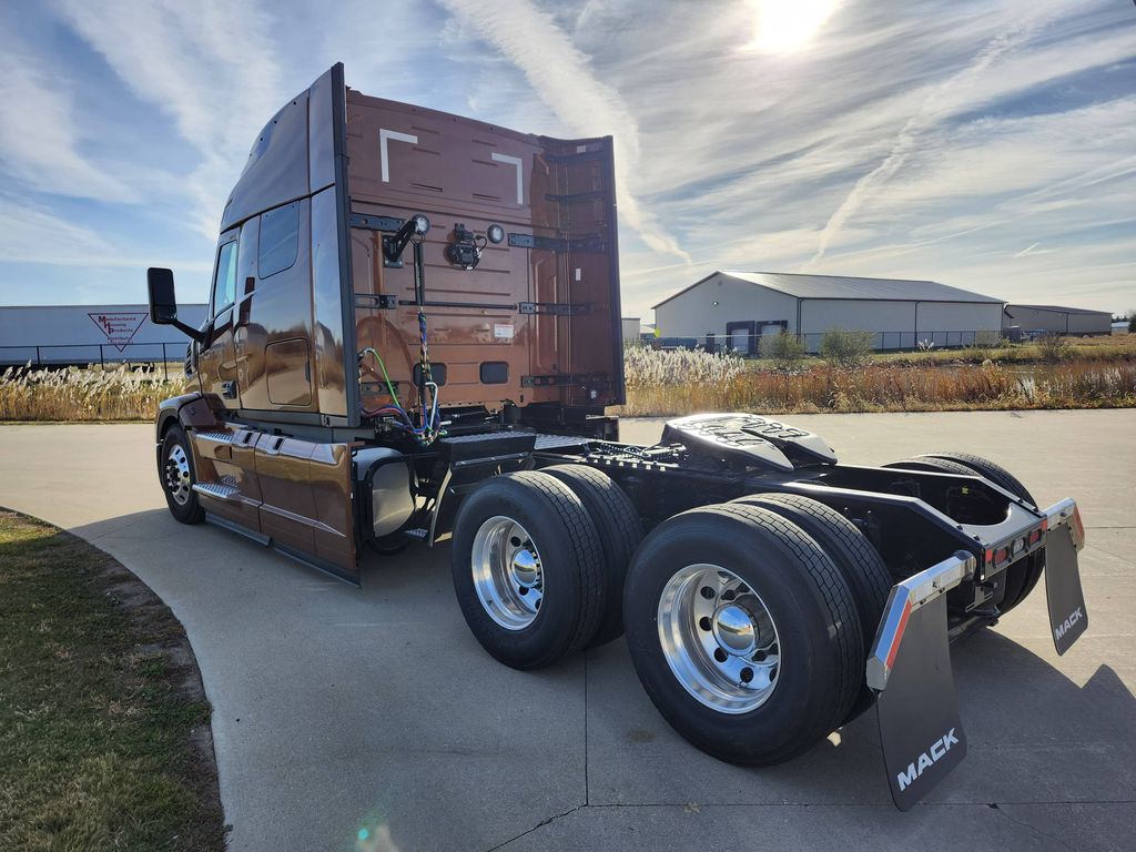 Slide images of 2026 MACK PIONEER 64T 64M