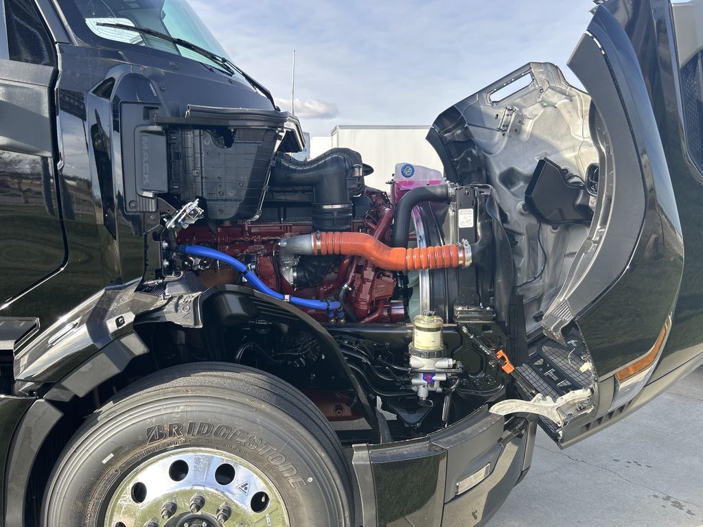 Slide images of 2026 MACK PIONEER 64T 64M