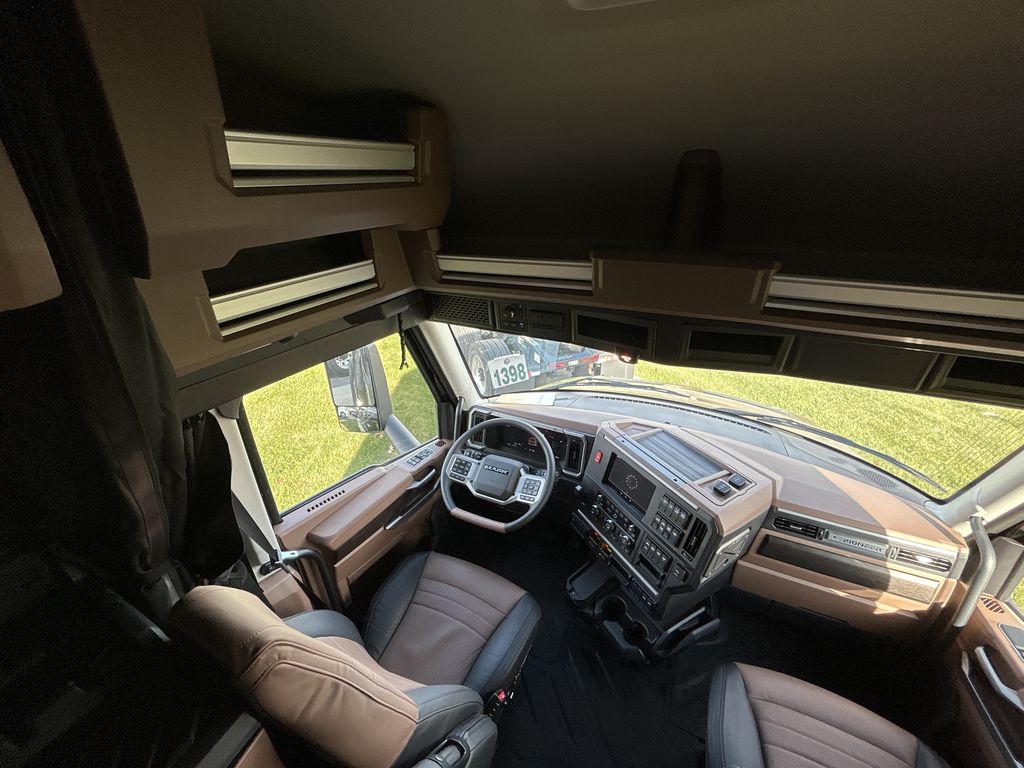 Slide images of 2026 MACK PIONEER 64T 64M