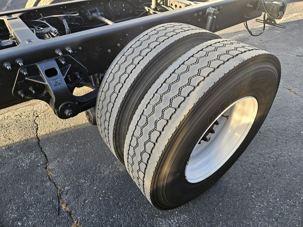 Slide images of 2018 HINO 268A