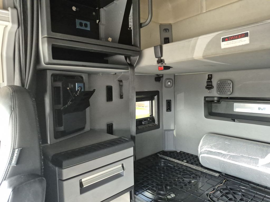 Slide images of 2020 MACK AN64T 