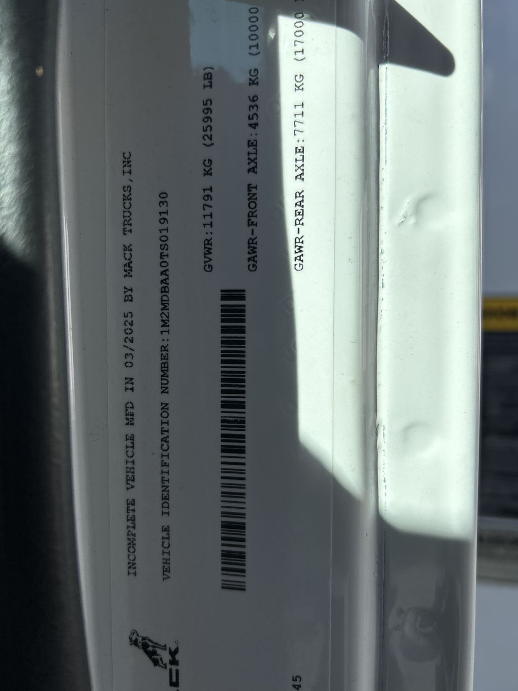 Slide images of 2026 MACK MD642