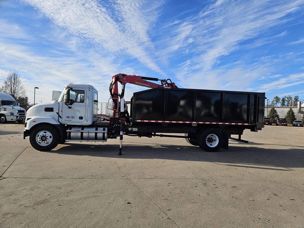 Slide images of 2026 MACK MD7