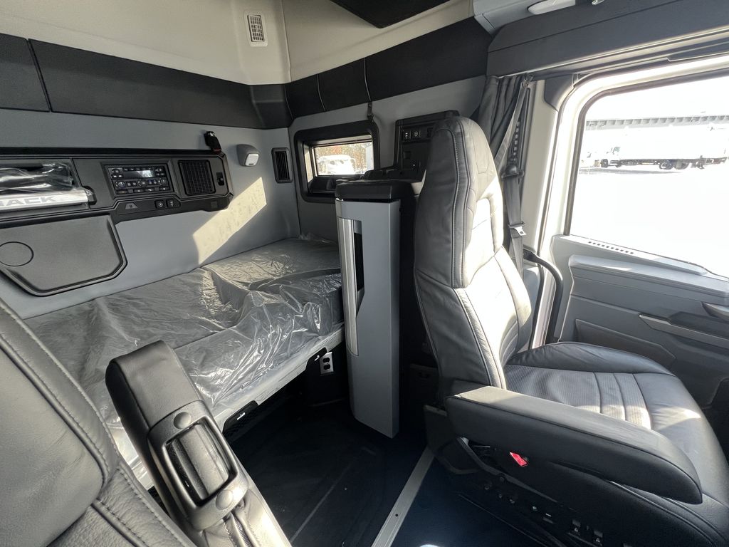 Slide images of 2026 MACK PIONEER 64T 64M