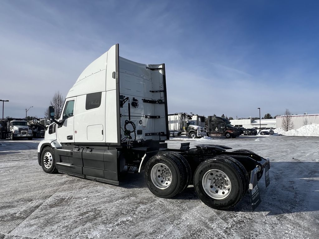 Slide images of 2026 MACK PIONEER 64T 64M