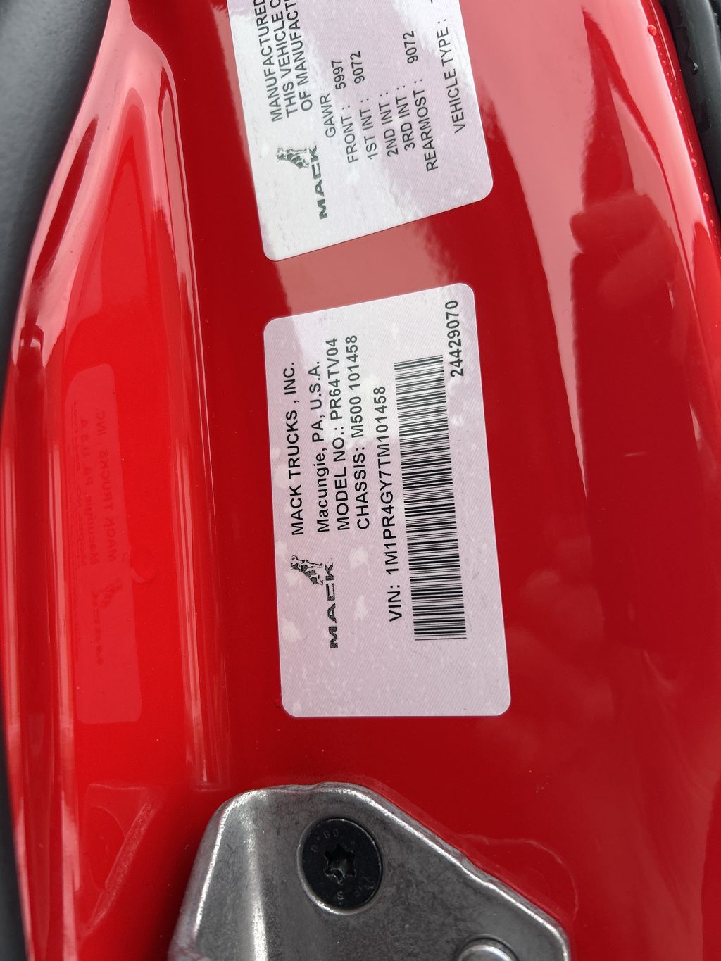 Slide images of 2026 MACK PIONEER 64T 76H