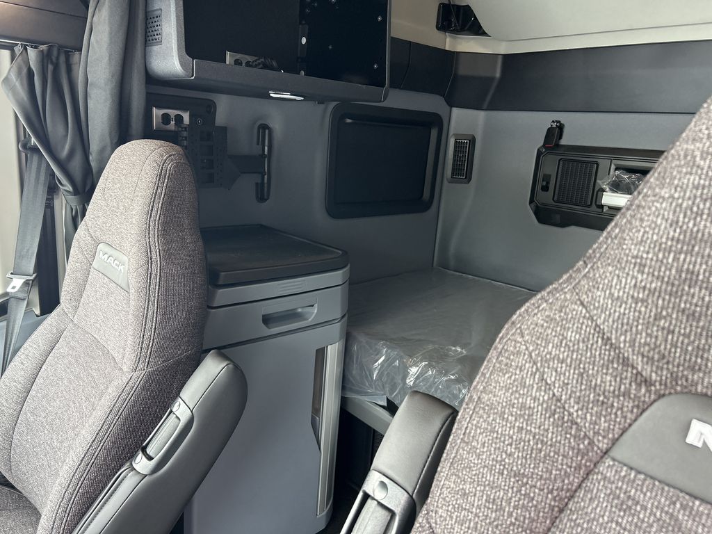 Slide images of 2026 MACK PIONEER 64T 76H