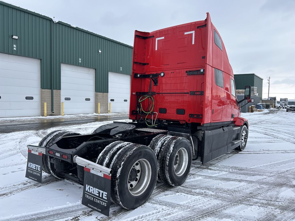 Slide images of 2026 MACK PIONEER 64T 76H