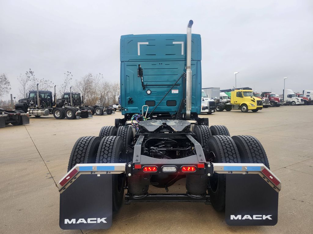 Slide images of 2026 MACK PIONEER 64T 64M