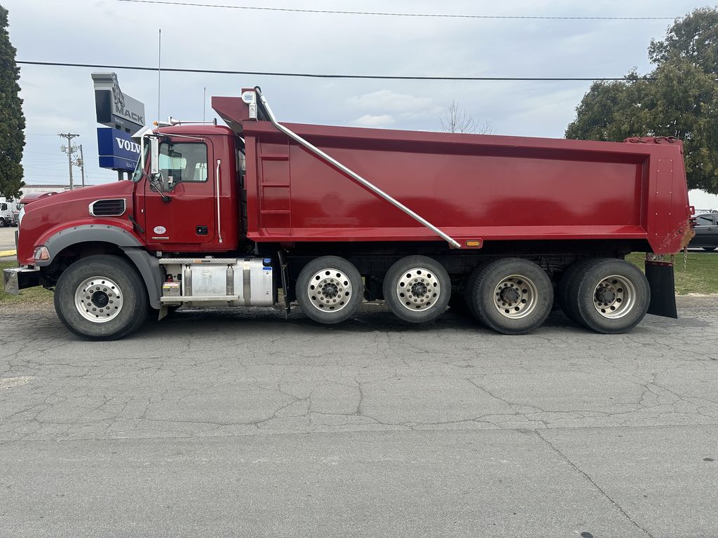 Slide images of 2025 MACK GR104B