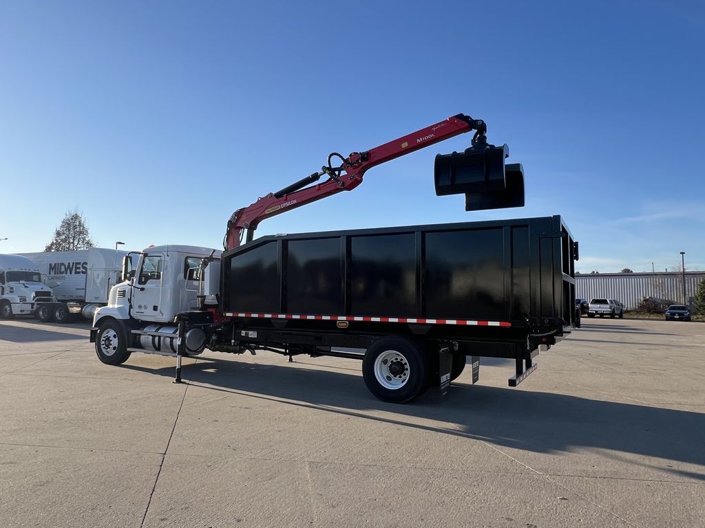 Slide images of 2026 MACK MD742