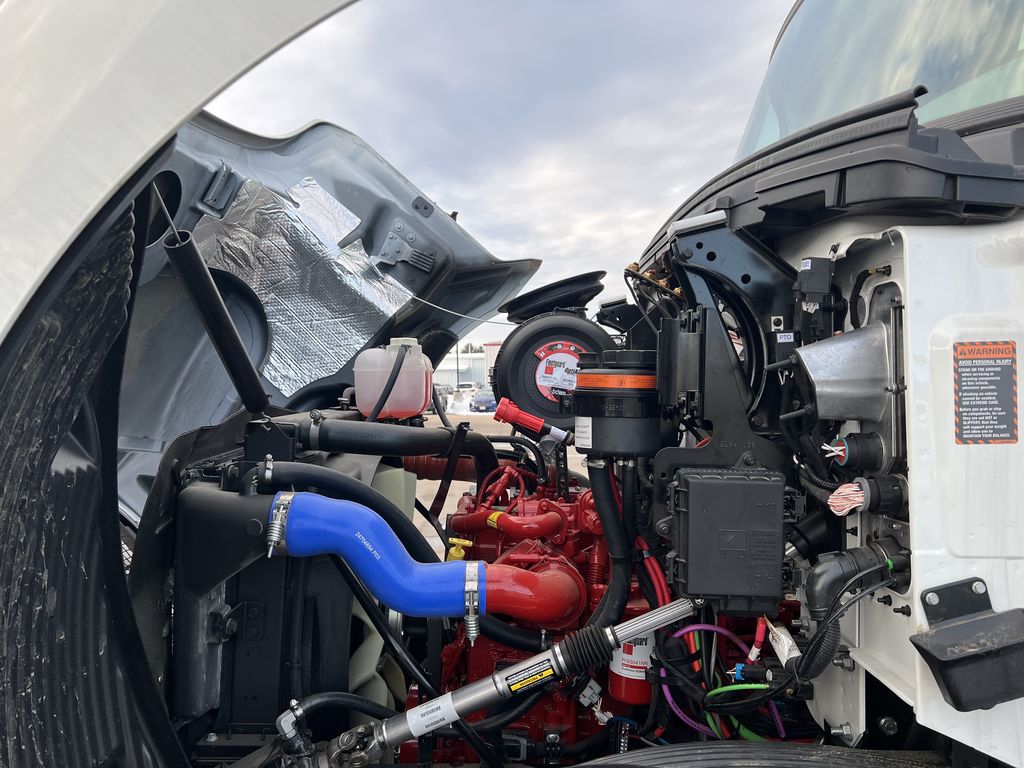 Slide images of 2026 MACK MD742