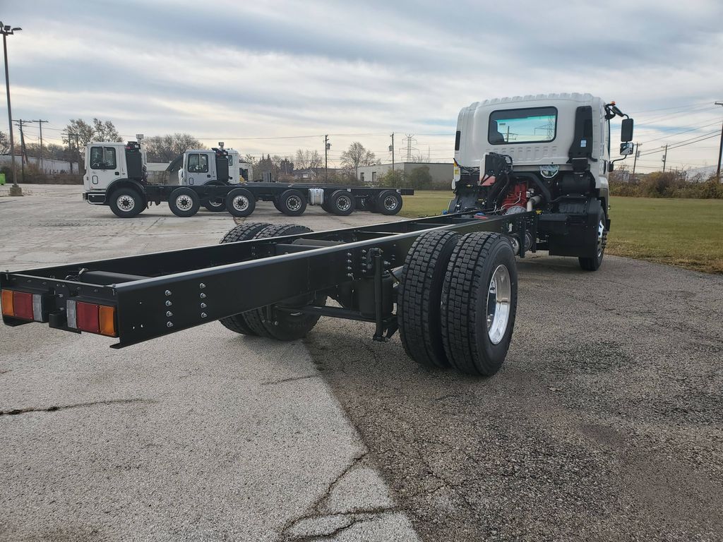 Slide images of 2025 ISUZU FTR