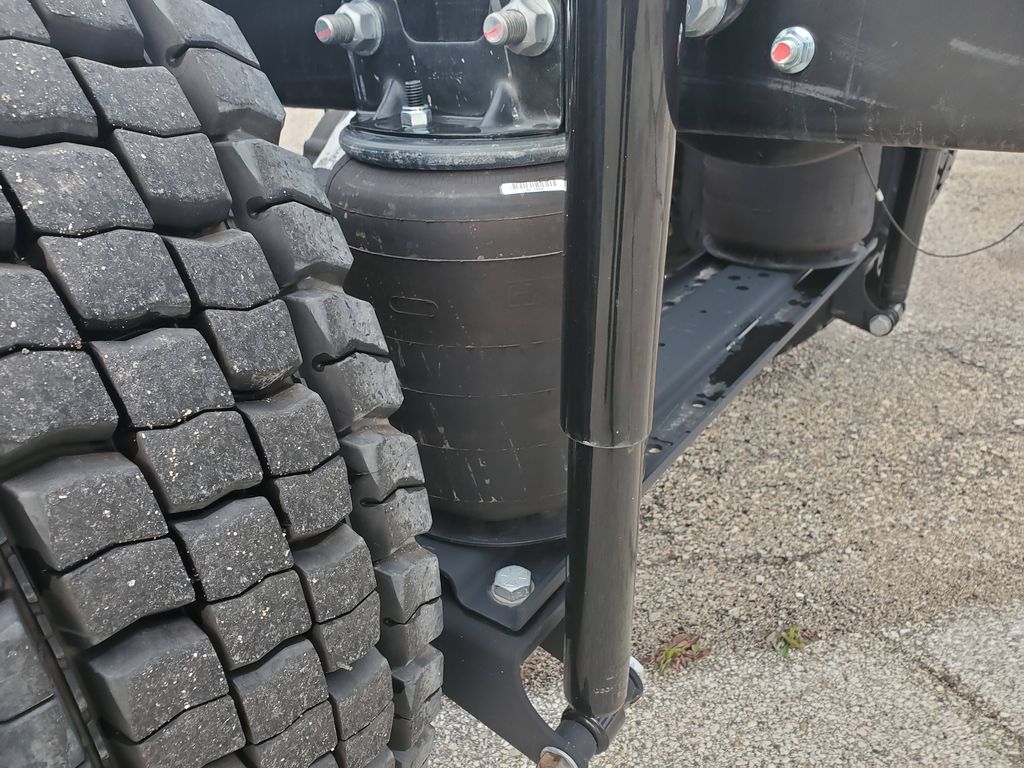 Slide images of 2025 ISUZU FTR