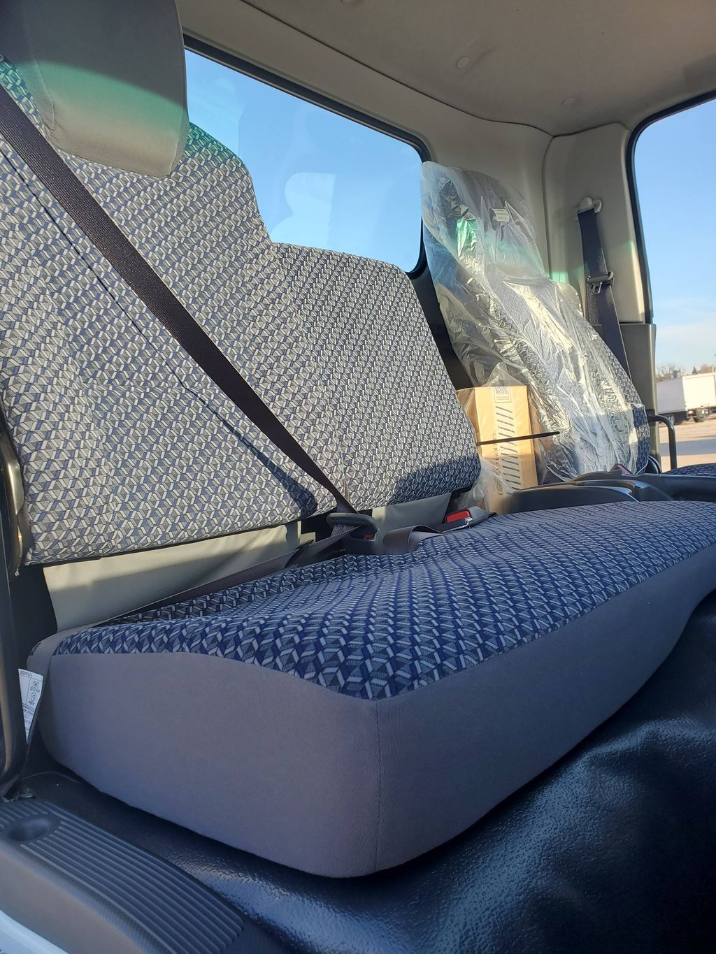 Slide images of 2024 ISUZU NPRGAS