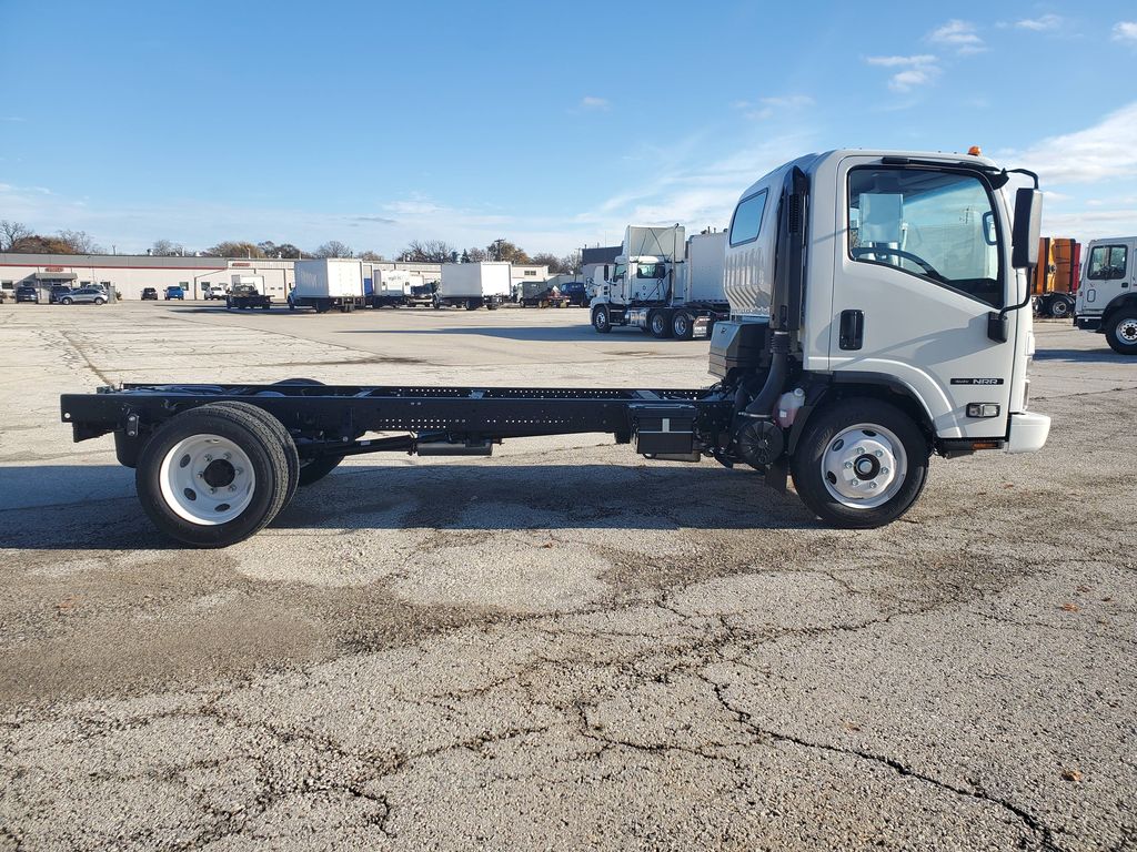 Slide images of 2025 ISUZU NRR