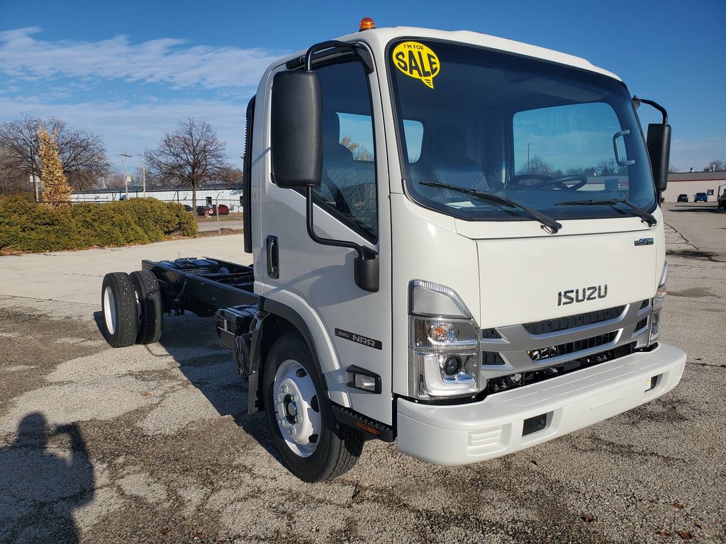 Slide images of 2025 ISUZU NRR