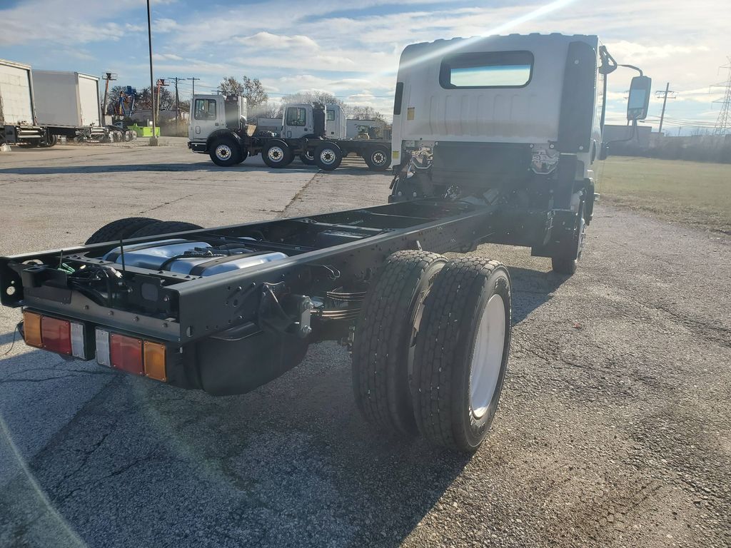 Slide images of 2025 ISUZU NRR