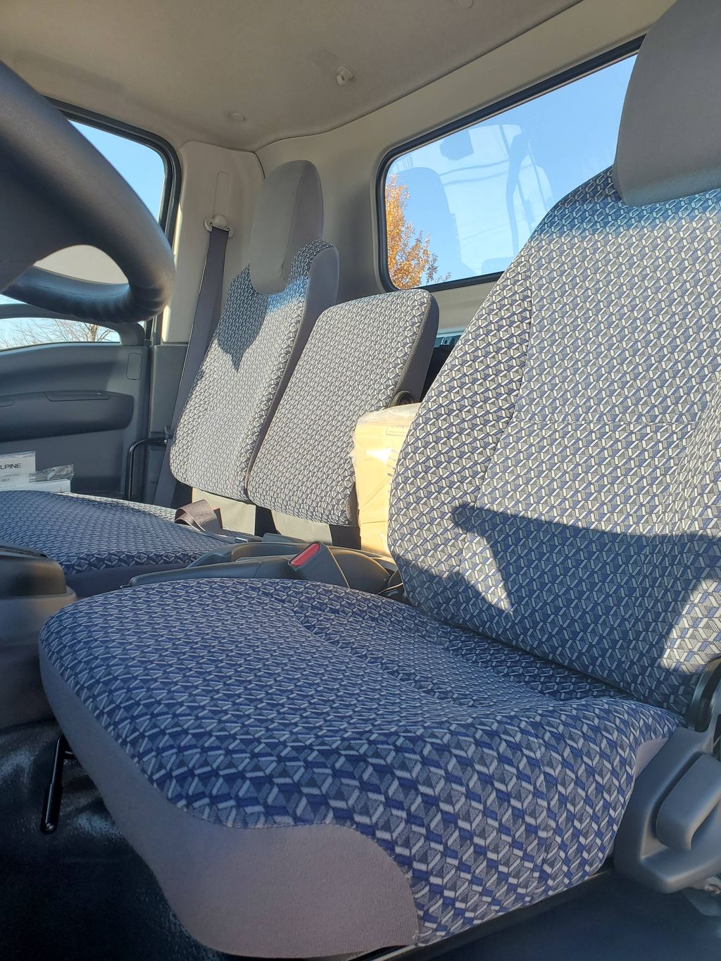 Slide images of 2025 ISUZU NRR