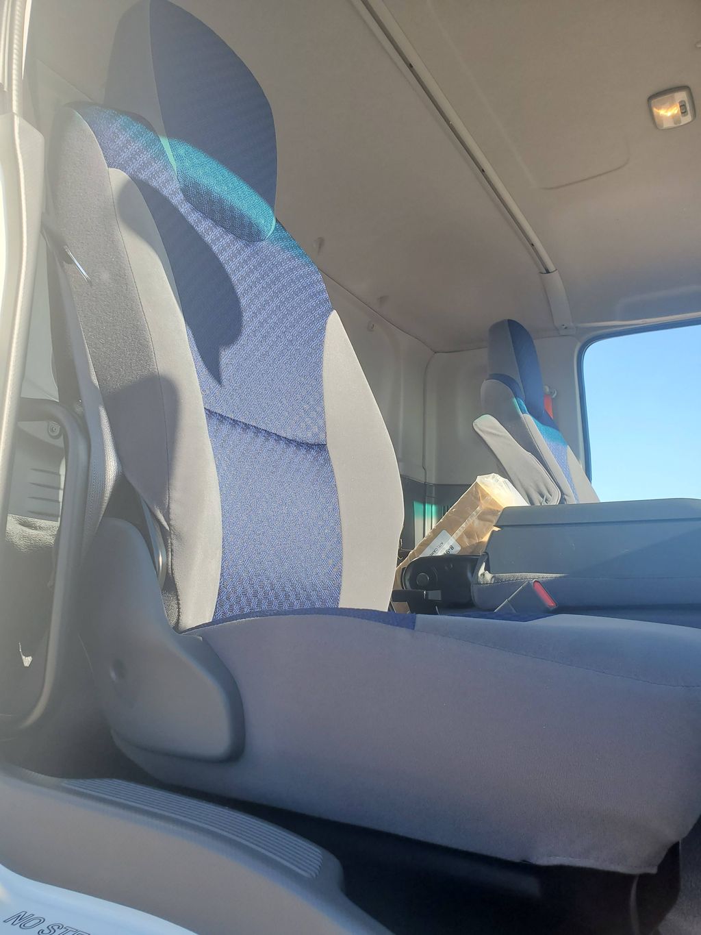 Slide images of 2025 ISUZU FTR