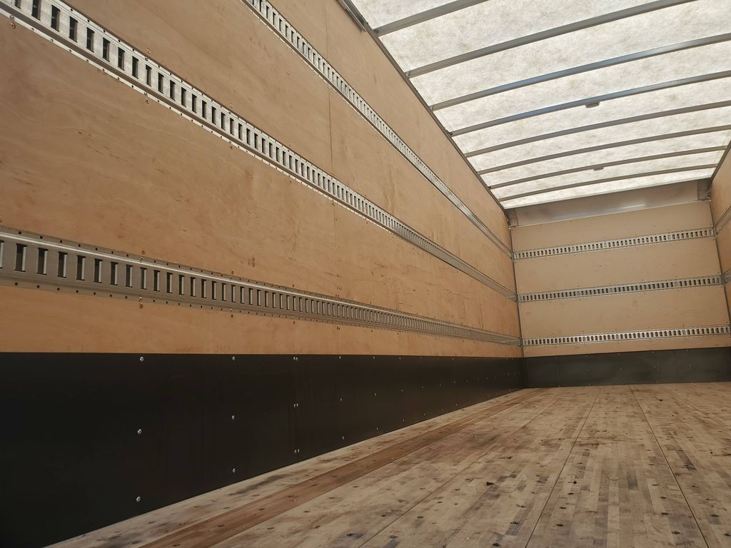 Slide images of 2025 ISUZU FTR