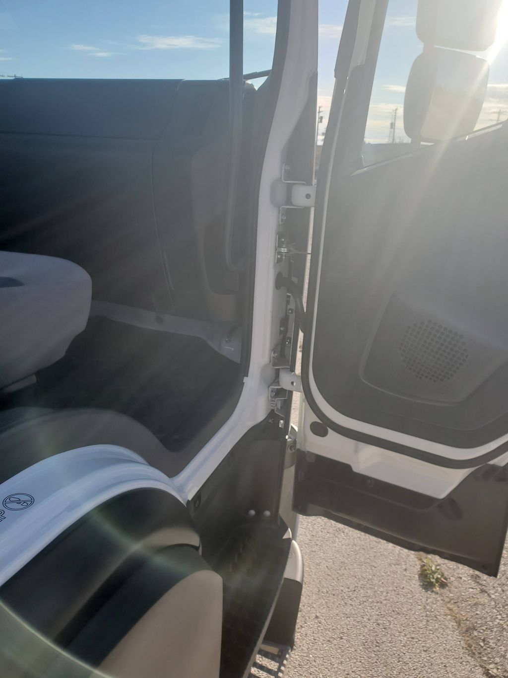 Slide images of 2025 ISUZU FTR