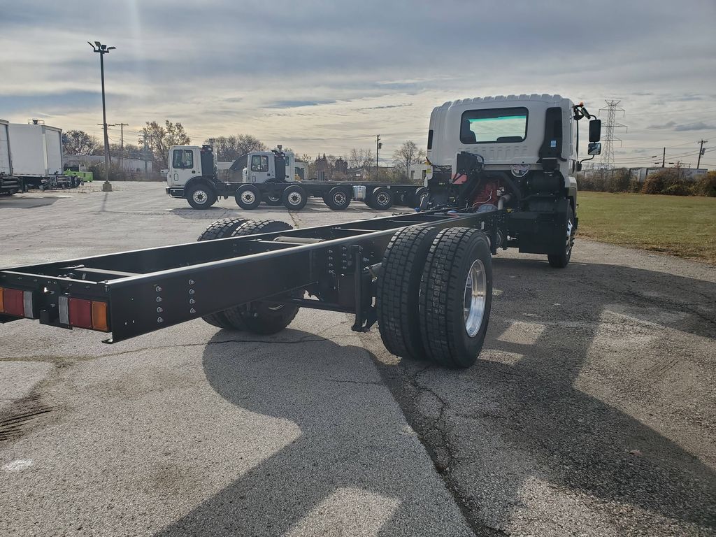 Slide images of 2025 ISUZU FTR