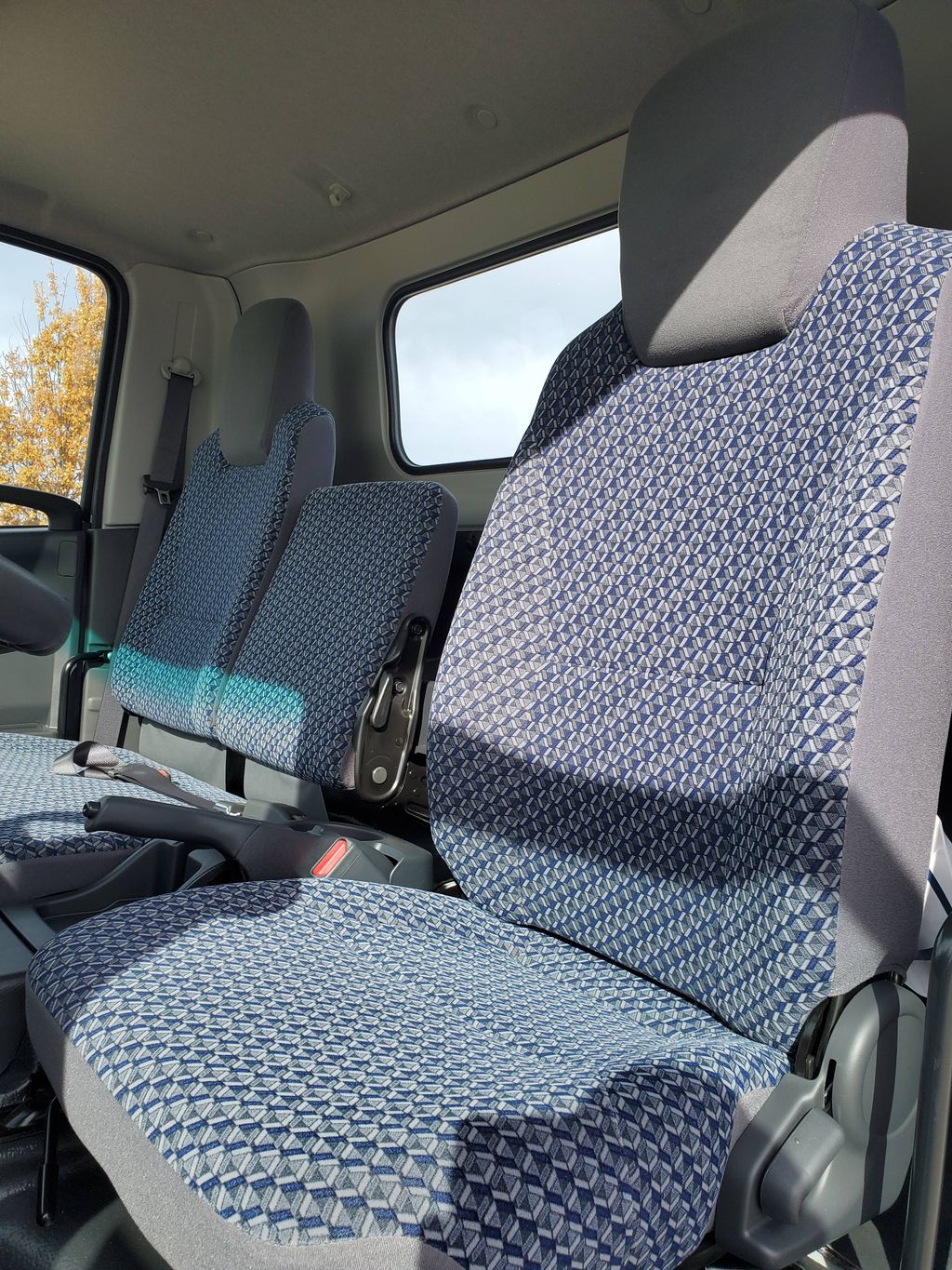 Slide images of 2024 ISUZU NRR