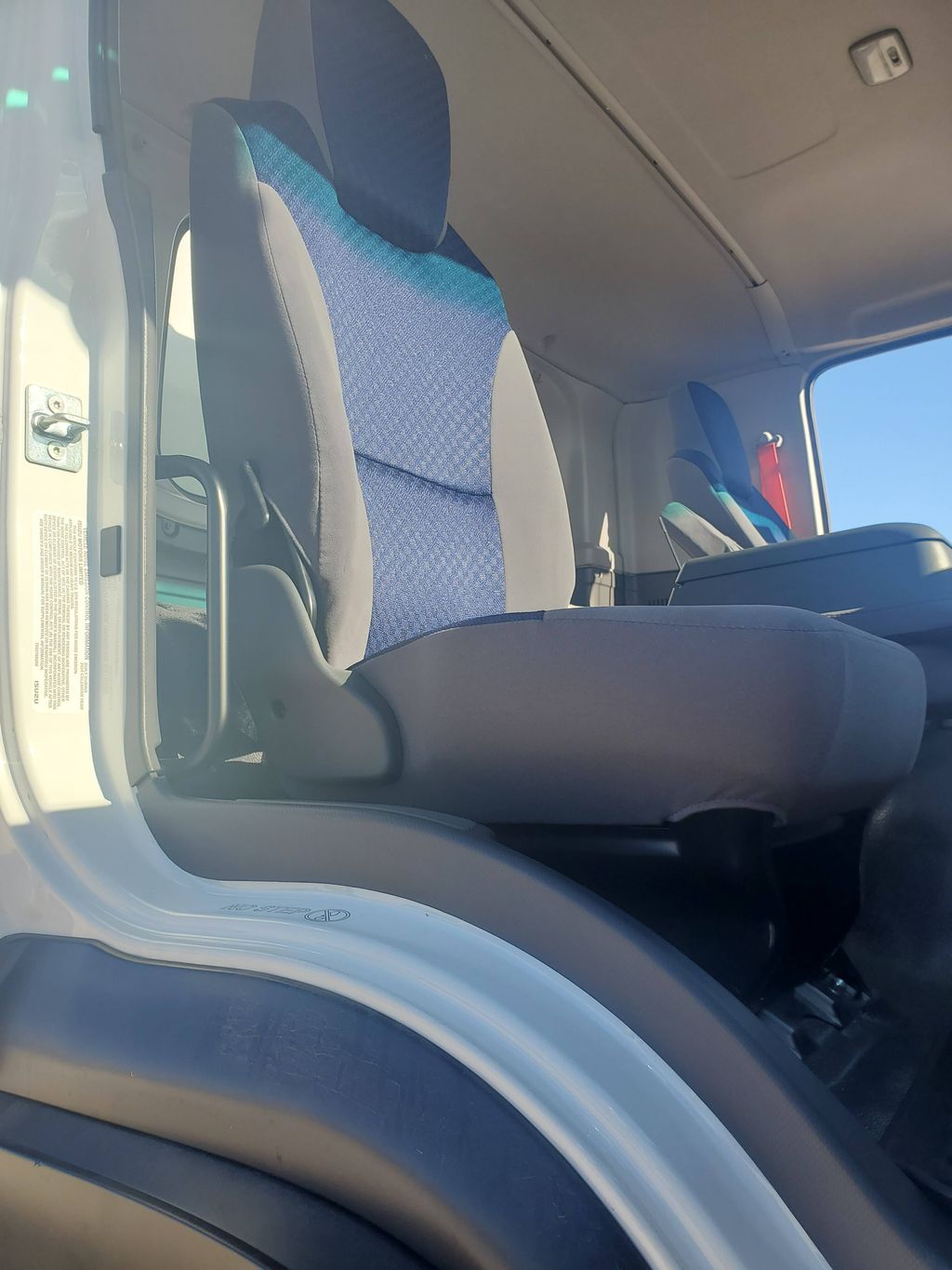 Slide images of 2025 ISUZU FTR