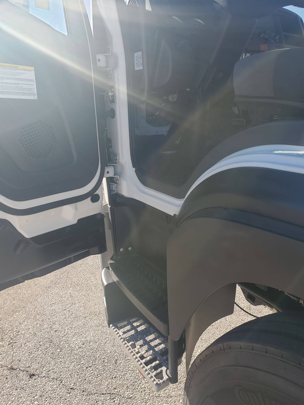 Slide images of 2025 ISUZU FTR