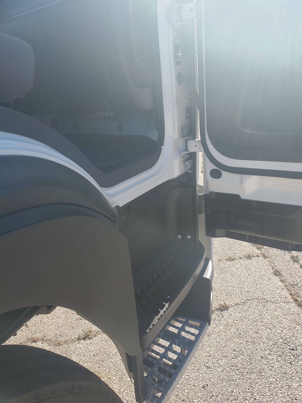 Slide images of 2025 ISUZU FTR