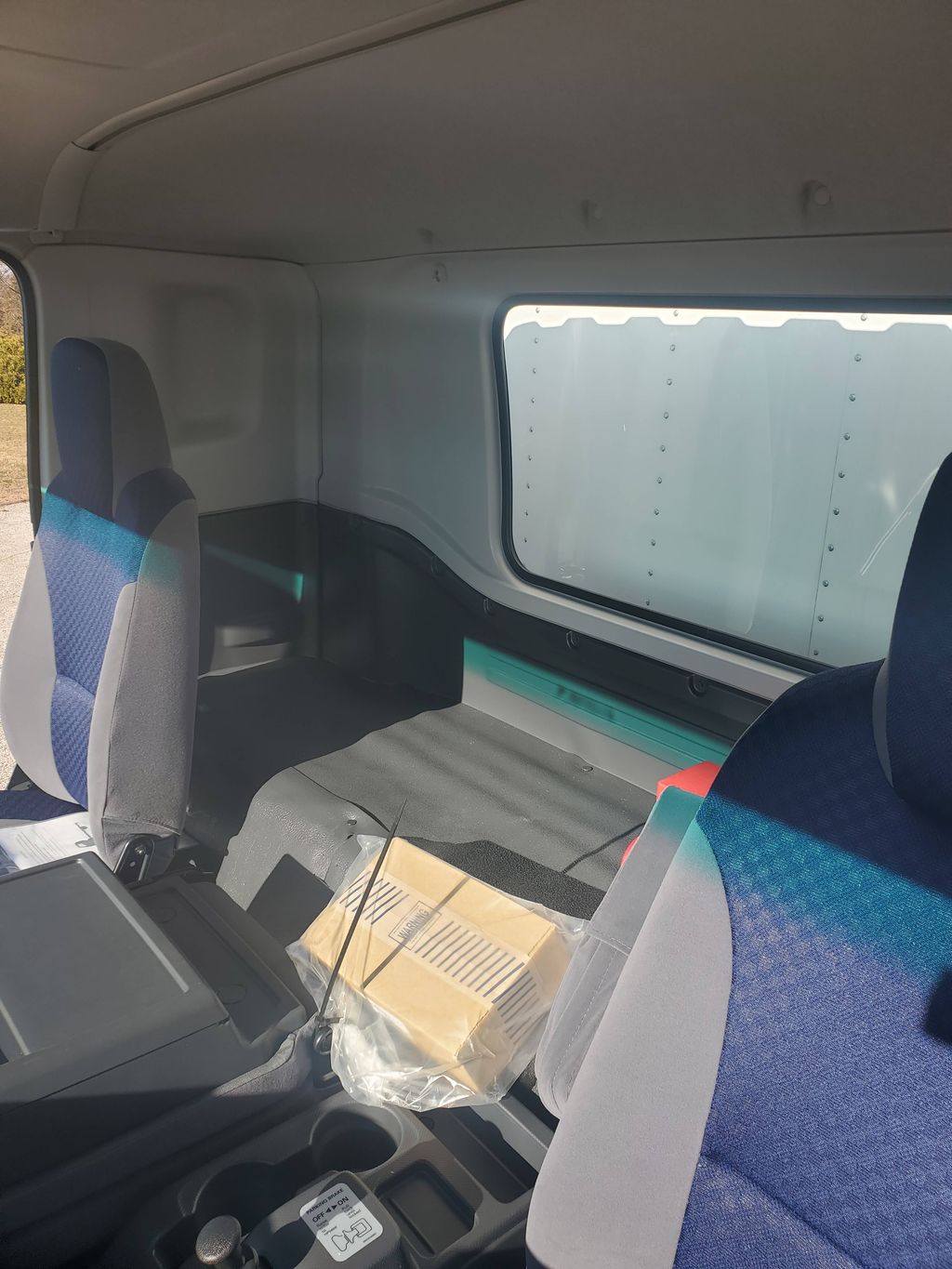 Slide images of 2025 ISUZU FTR