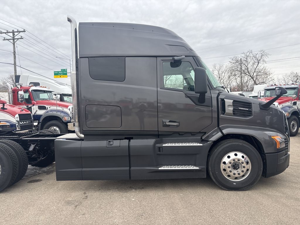 Slide images of 2026 MACK PIONEER 64T 64M