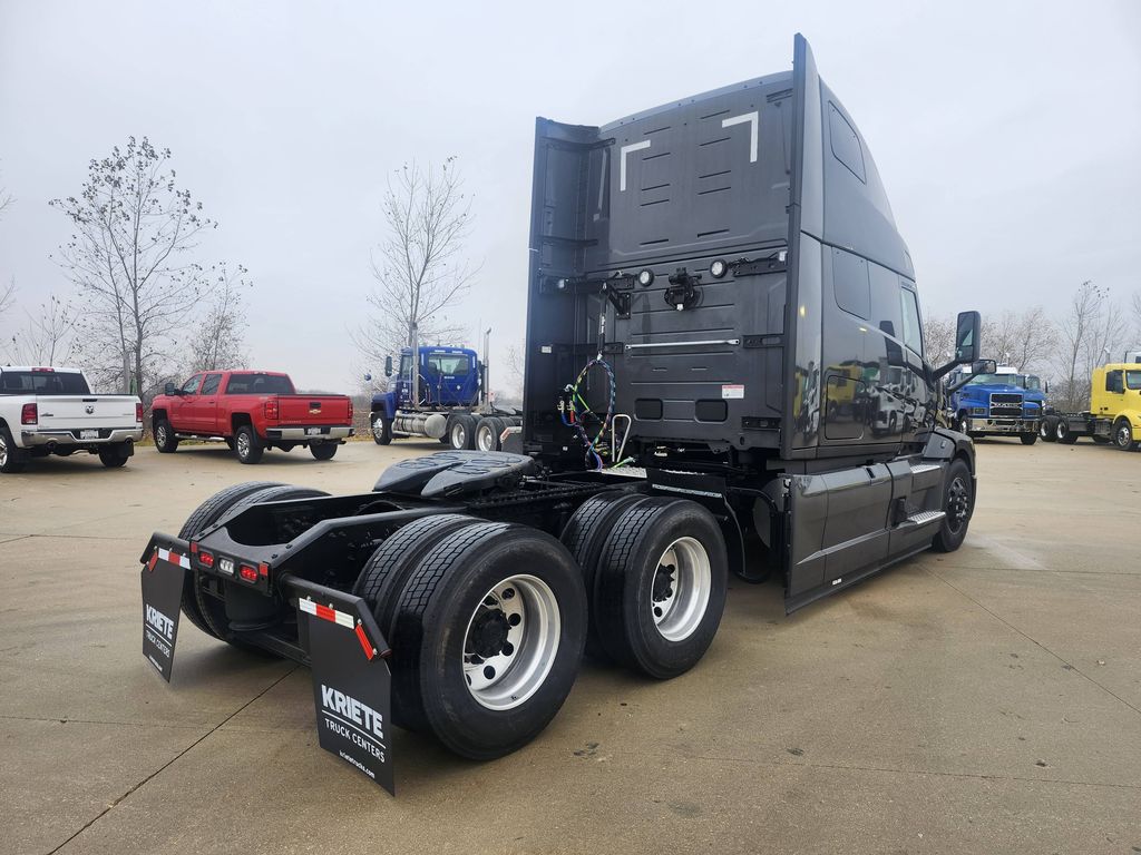 Slide images of 2026 MACK PIONEER 64T 76H