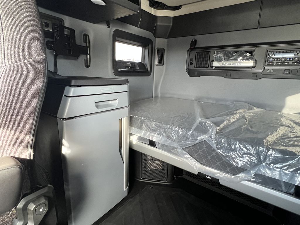 Slide images of 2026 MACK PIONEER 64T 76H