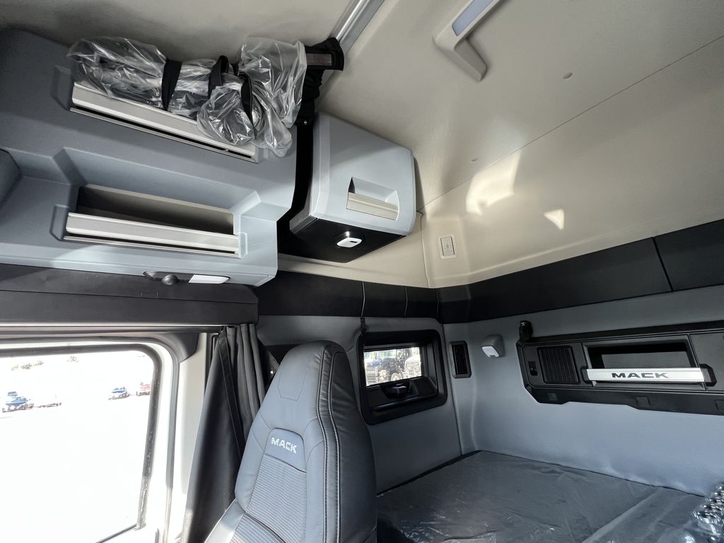 Slide images of 2026 MACK PIONEER 64T 64M