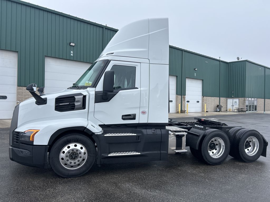 Slide images of 2026 MACK PIONEER 64T DC