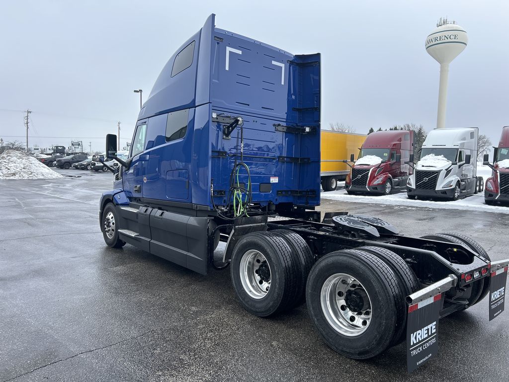 Slide images of 2026 MACK PIONEER 64T 76H