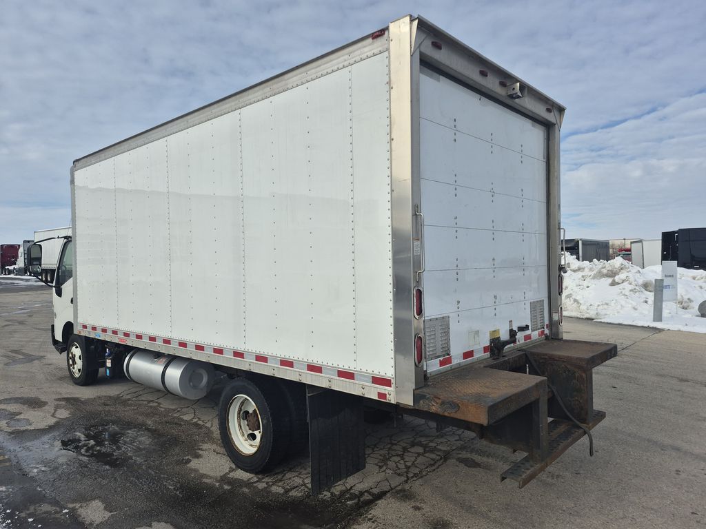 Slide images of 2018 HINO 195