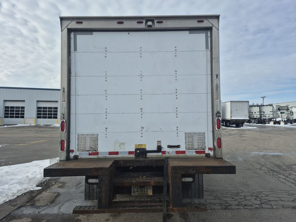 Slide images of 2018 HINO 195