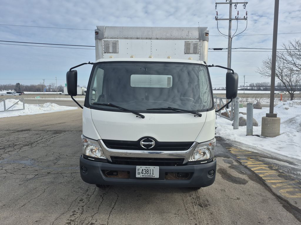 Slide images of 2018 HINO 195