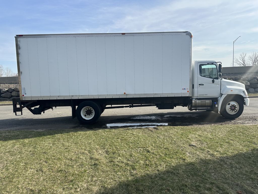 Slide images of 2018 HINO 268A