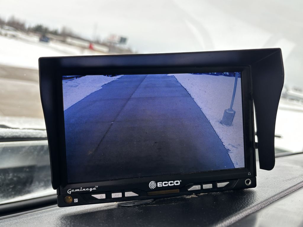 Slide images of 2019 HINO 268