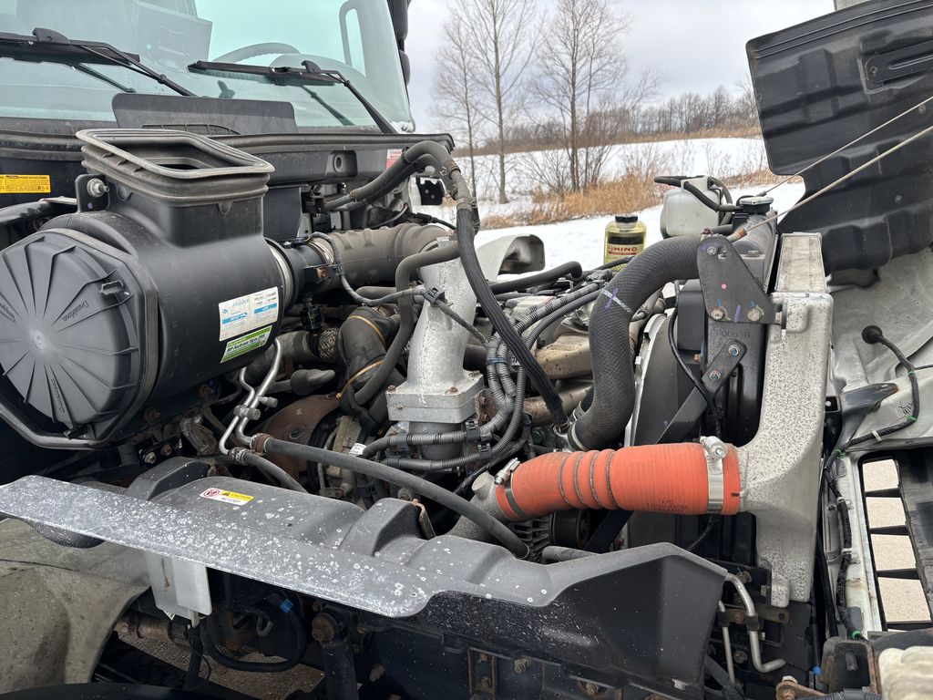 Slide images of 2019 HINO 268